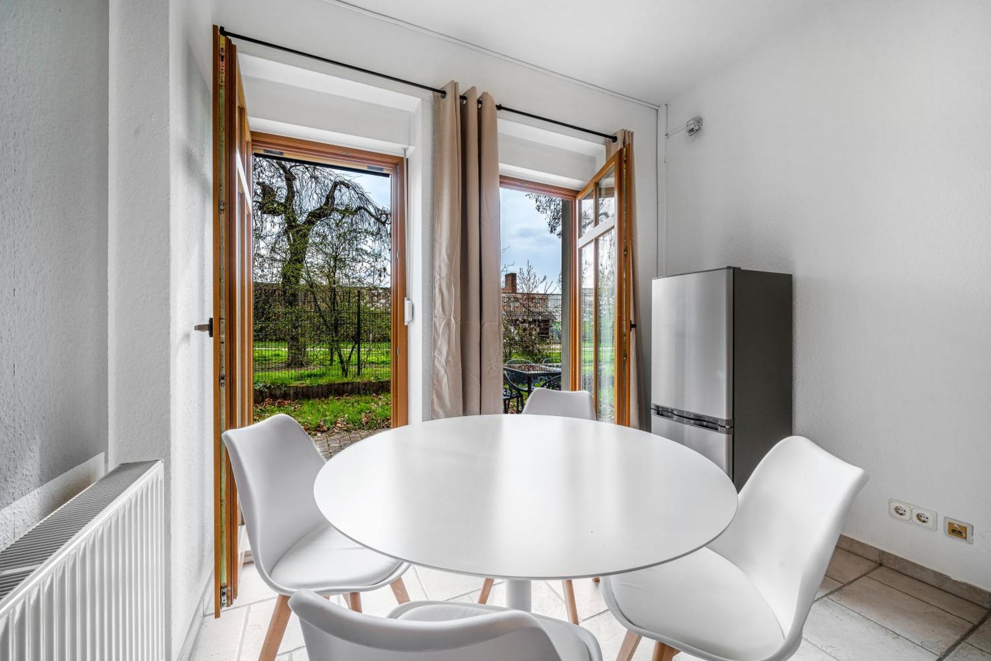 Lehastays - Apartments Buckau 16A I Kueche I Smart Tv Mit Netflix I Toller Innenhof Магдебург Екстериор снимка